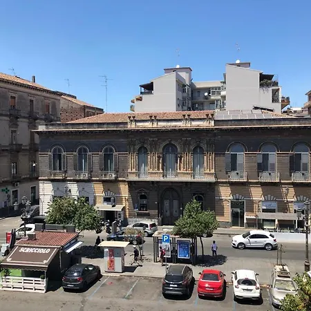 Apartment Finestre In Piazza